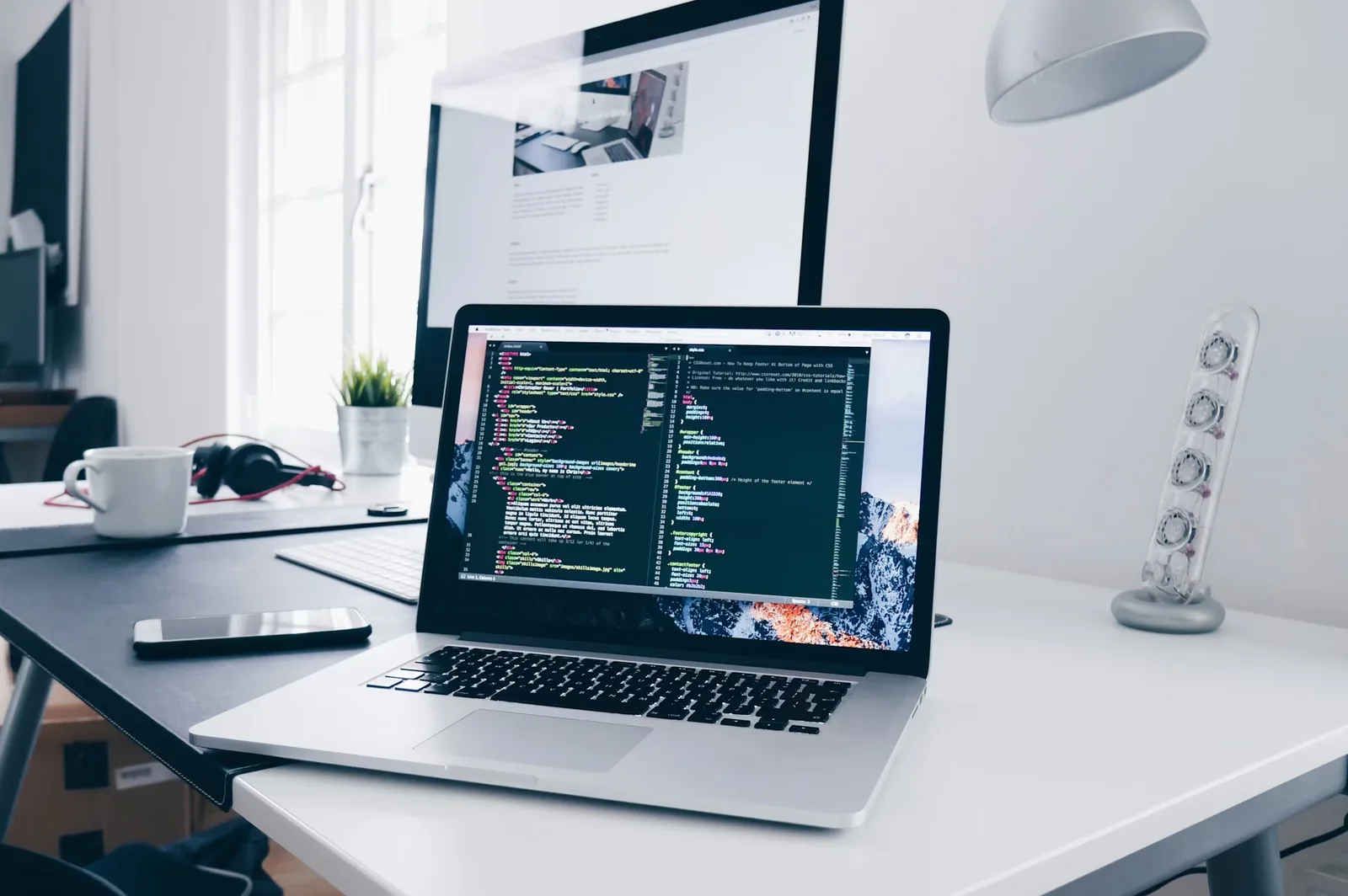 Modelos de IA pequeños: SLM para empresas que cuidan sus datos